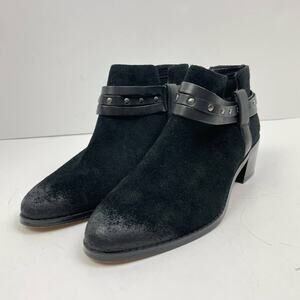 Clarks | Breccan Somerset Black Shine Suede Western Ankle Booties